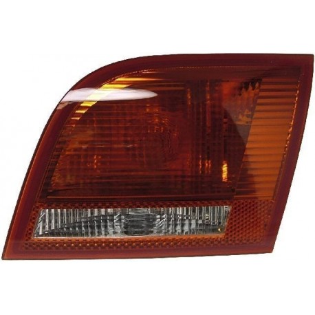 Feu arrière droit (Côté passager) Audi A3 03-08 3trg + Sportback