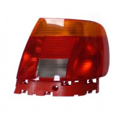 Feu arrière droit (Côté passager) Audi A4 94-98