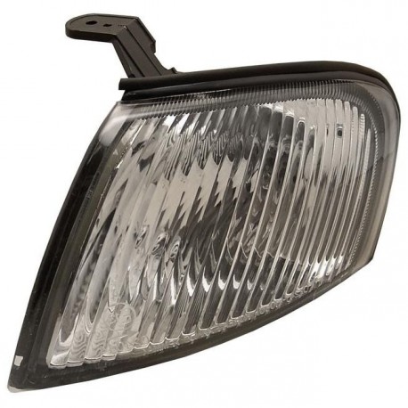 Feu d'encombrement gauche (Côté conducteur) Kia Sephia 95-98