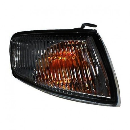 Feu clignotant droit (Côté passager) Mazda 626 97-99
