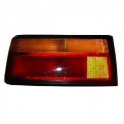 Feu arrière gauche (Côté conducteur) Start