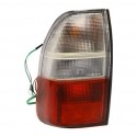 Feu arrière gauche (Côté conducteur) Mitsubishi L200 96-06