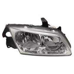  Phare Droit ALMERA. Blanc type:N16 