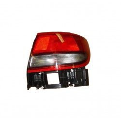 feu Arrière D CARINA E92-96