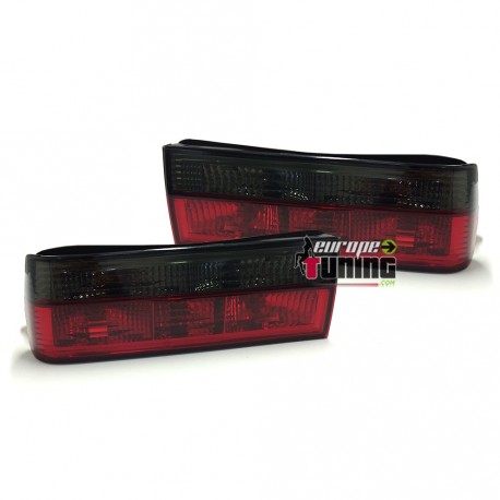 PAIRE DE FEUX ROUGE NOIRS BMW E30 phase 1 (12102)