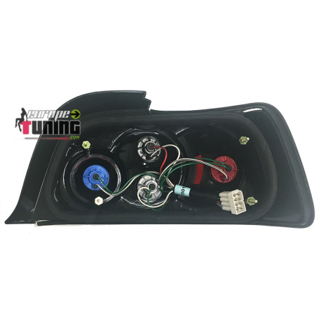 FEUX TUNING ROUGES / BLANCS POUR BMW E36 BERLINE (11432)