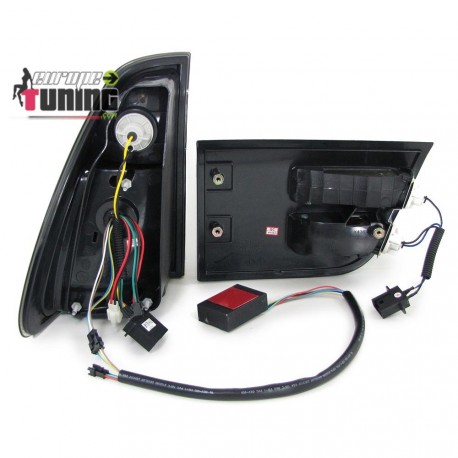 FEUX TUNING ROUGES NOIRS CELIS LED POUR BMW X5 (04015)