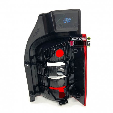 europe-tuning-feux-rouges-cristal-vw-bus-t5