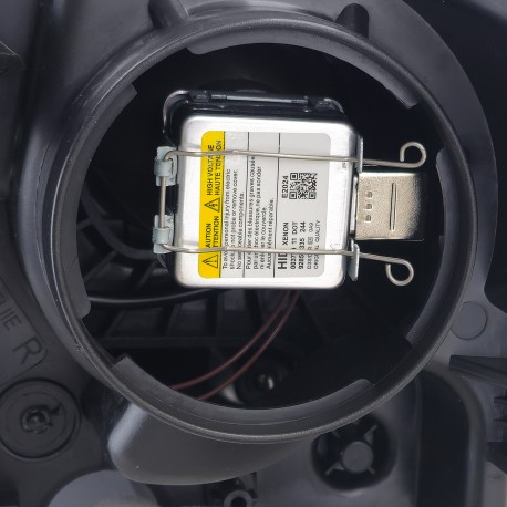 PHARES AU XENON HOMOLOGUES POUR FORD MUSTANG D ' IMPORTATION (06115)