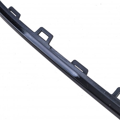 BANDEAUX GARNITURES DE PARECHOC AVANT NOIRES BRILLANTES VW GOLF 8 GTI GTD R-LINE (06164)