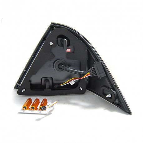 FEUX ROUGES FUMES FULL LED ET DYNAMIQUES MERCEDES CLASSE C W203 BERLINE 2000-2004 (06218)