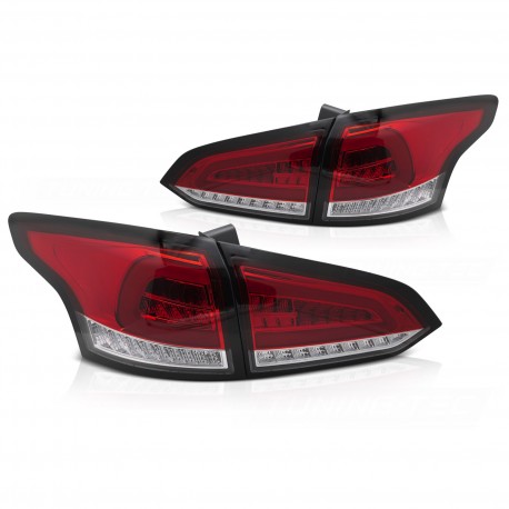 FEUX ROUGES CLAIRS FULL LED ET DYNAMIQUES FORD FOCUS 3 SW BREAK 11-18 (06277)