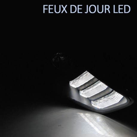 PHARES NOIRS FEUX DE JOUR LED CLIGNOTANTS DYNAMIQUES FORD FOCUS 3 2015-2018 (06284)