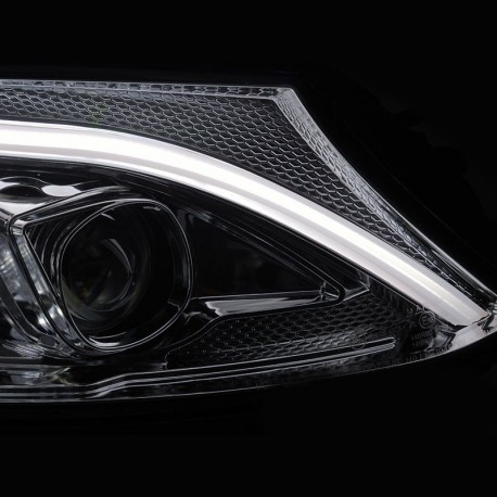 FEUX PHARES AVANTS NOIRS DE JOUR LED MERCEDES CLASSE C W205 2014-2018 (06062)